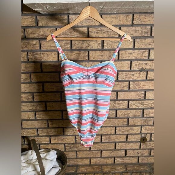 ‎Striped bathing suit - Picture 1 of 7